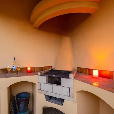With Private Pool *