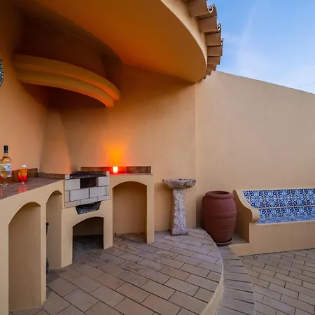 Vila Villa In Albufeira With Private Pool And Garden *