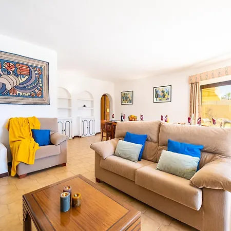 Vila Villa In Albufeira With Private Pool And Garden Albufeira