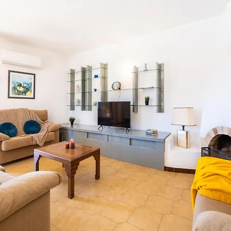 Вилла Villa In Albufeira With Private Pool And Garden