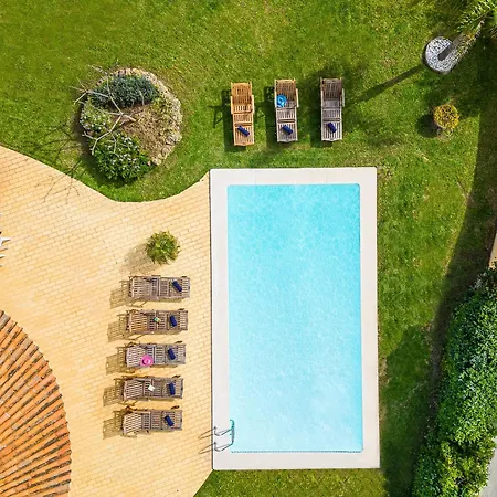 Вилла Villa In Albufeira With Private Pool And Garden Албуфейра